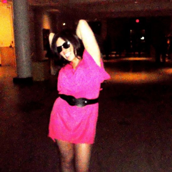 Meet your Posher, Sara - Picture 1 of 1